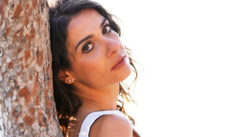 “Η ελληνική μουσική σκηνή στο Δεύτερο Πρόγραμμα”: H Κλεονίκη Δεμίρη στο στούντιο Ε