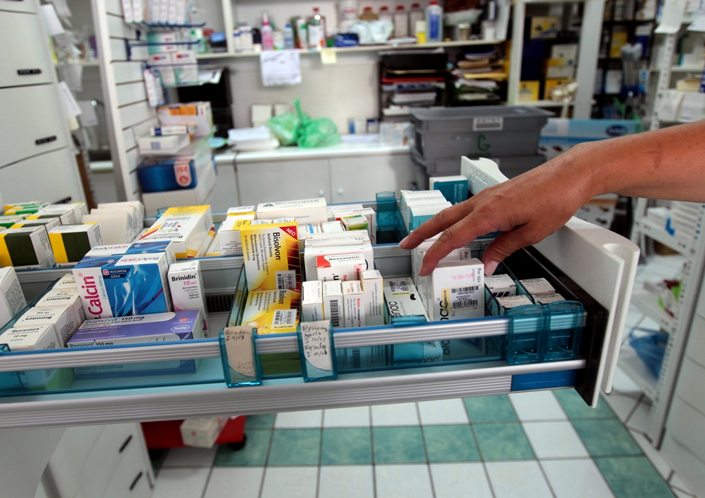 Δήμος Πηνειού: Προμήθεια δεκαεννέα επιτοίχιων φαρμακείων