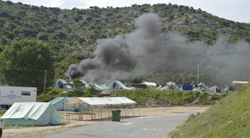 Καβάλα: Πυρκαγιά στον καταυλισμό των προσφύγων
