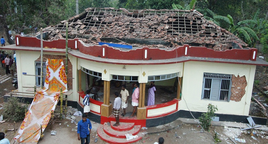 Ινδία: Πέντε υπάλληλοι του ναού ανακρίνονται από την αστυνομία – 108 οι νεκροί από την πυρκαγιά
