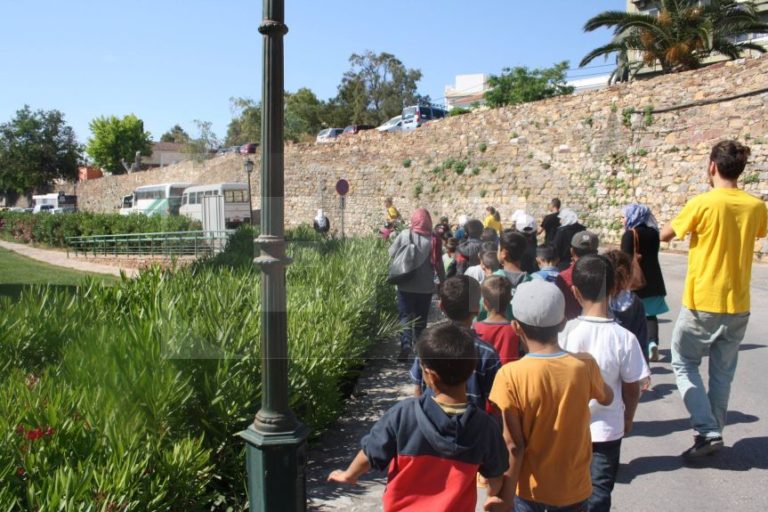 Χίος: Προσφυγάκια στα θρανία, 40 παιδιά στο σχολείο των προσφύγων