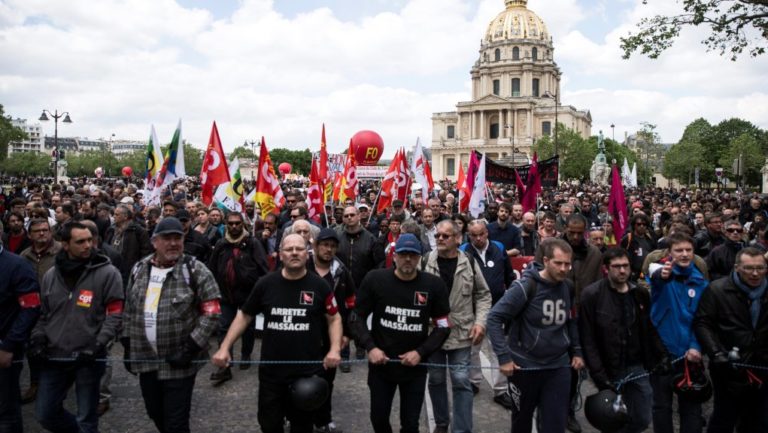 Απεργιακός “πυρετός” στη Γαλλία – Επεισόδια στο Παρίσι και άλλες γαλλικές πόλεις