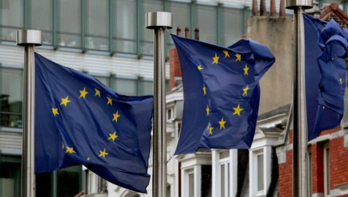 Κλείσιμο της αξιολόγησης και συζήτηση για το χρέος στο Eurogroup (video)