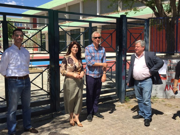 Βόλος: «Στόχος του υπουργείου είναι να ανοίγουν και όχι να κλείνουν σχολεία»