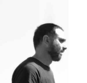 Ο Kωνσταντίνος Bήτα