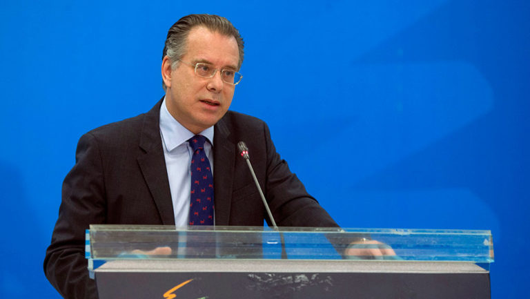 “Χρειάζεται ριζική αναθεώρηση του Συντάγματος και όχι αποσπασματική”