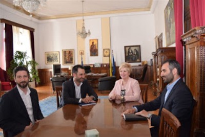 Συνάντηση Μαρίας Κόλλια-Τσαρουχά με τον Υφυπουργό και τον Γ.Γ. Οικονομίας, Ανάπτυξης και Τουρισμού