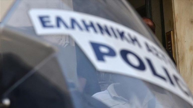 Σύλληψη δύο ατόμων για παράνομη αλιεία στη Μικρή Πρέσπα