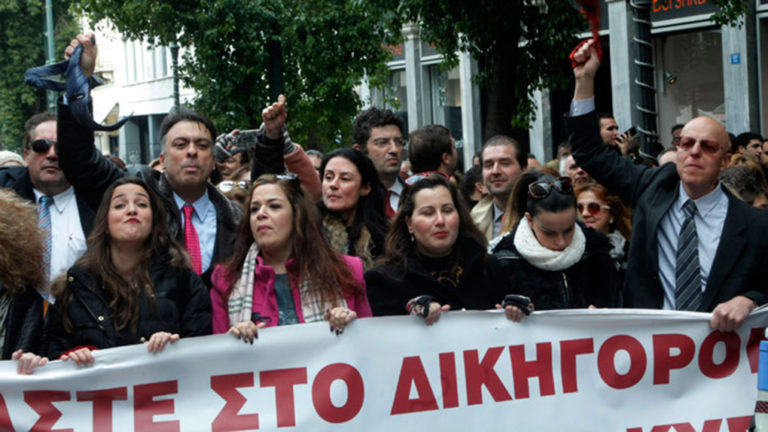 Συνέχιση της πανελλαδικής αποχής των Δικηγόρων έως και τις 24 Μαΐου 2016