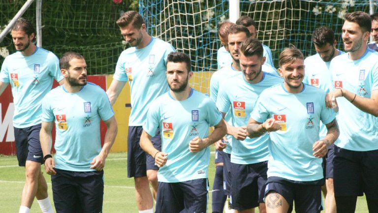 Άπαντες παρόντες στη διάθεση του Σκίμπε