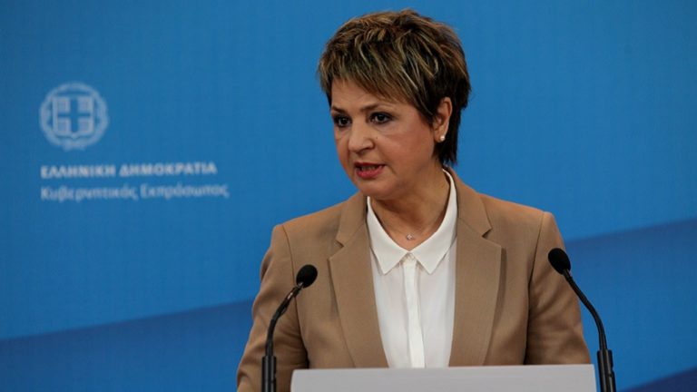 Αντιπαράθεση Κυβέρνησης – ΝΔ για τις τηλεοπτικές άδειες