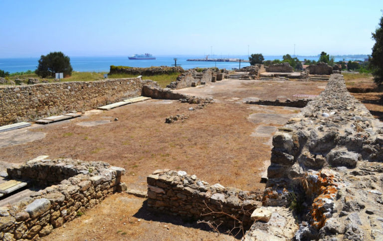Πύργος:Περιήγηση στη μεσαιωνική πόλη Γλαρέντζα