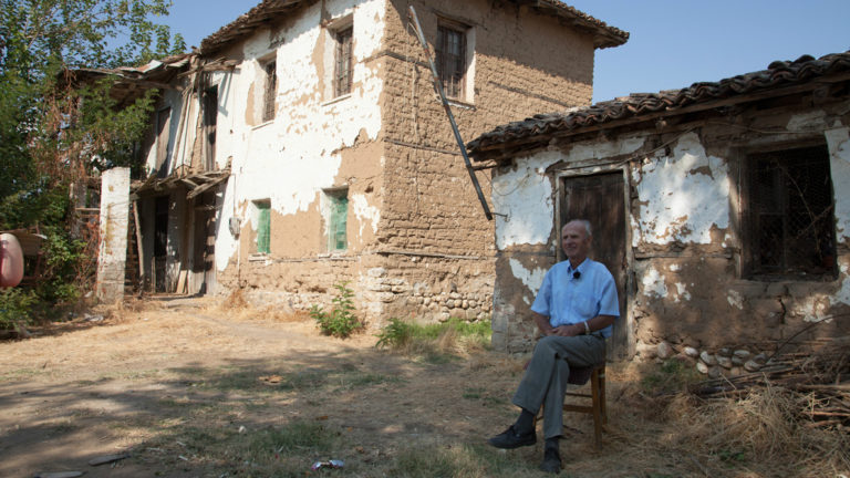 «Πέρασα κι εγώ από κει κι είχα παπούτσια από χαρτί» στην ΕΡΤ3