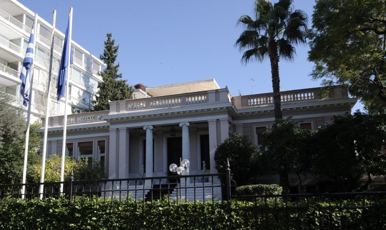 Επανέρχεται η ΝΔ για πρέσβη Βενεζουέλας – «Ξαναζεσταμένος κιτρινισμός», λέει το Μαξίμου