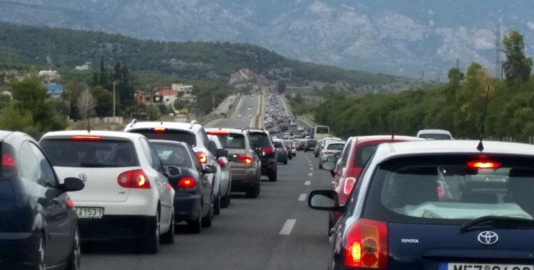 Στη πρώτη τριάδα με τις περισσότερες πωλήσεις νέων αυτοκινήτων η Ελλάδα