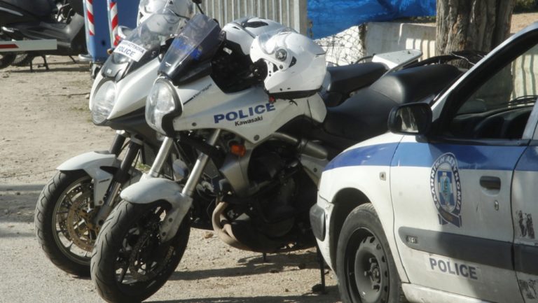 Επιθέσεις αγνώστων στο υπ. Πολιτισμού και σε γραφεία του ΣΥΡΙΖΑ