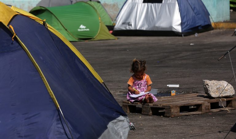 Σύσκεψη για τα ασυνόδευτα προσφυγόπουλα