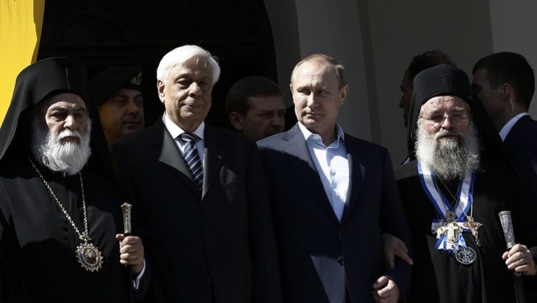 Στο Άγιον Όρος ο Πούτιν – Συγκίνηση και Βυζαντινή μεγαλοπρέπεια (video)