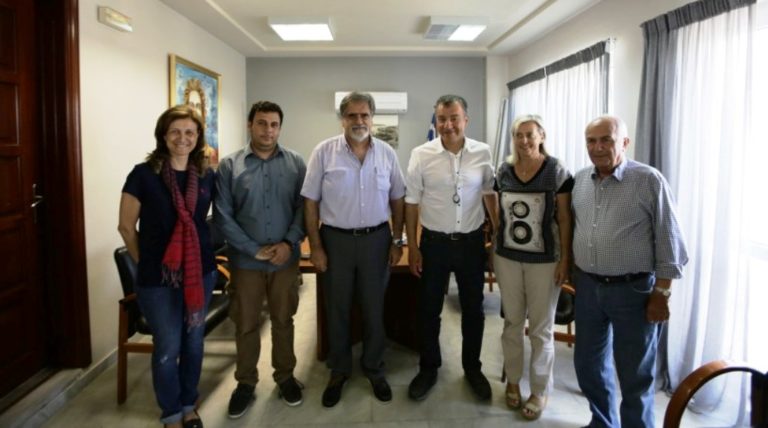 Συνεχίζει την περιοδεία του ο Στ. Θεοδωράκης