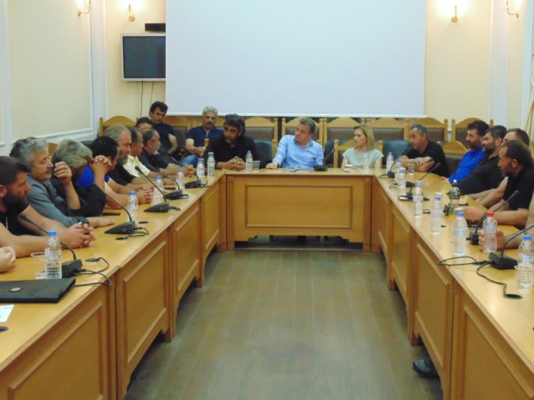 Χανιά: Στο πλευρό των παραγωγών κτηνοτρόφων η Περιφέρεια Κρήτης