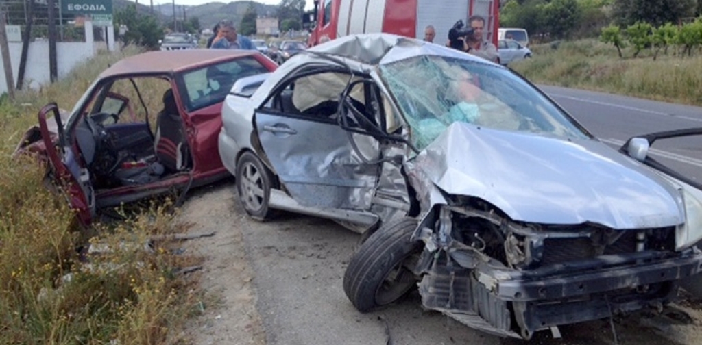 Ηράκλειο: Μετωπική με τρεις νεκρούς