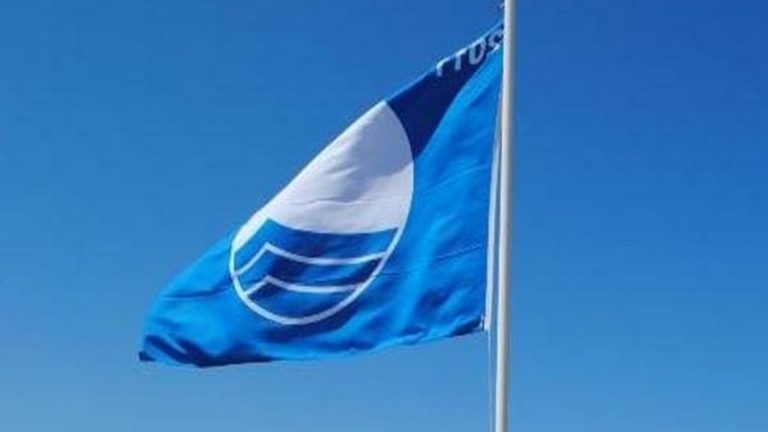 Καβάλα: Αφαίρεση γαλάζιας σημαίας σε δύο παραλίες