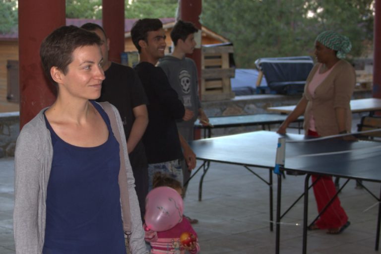 Λέσβος – Σκα Κέλλερ: «Να πέσουν οι φράχτες στα σύνορα»