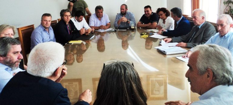 Στηρίζουν την πρόταση του Δήμου για τα Τείχη