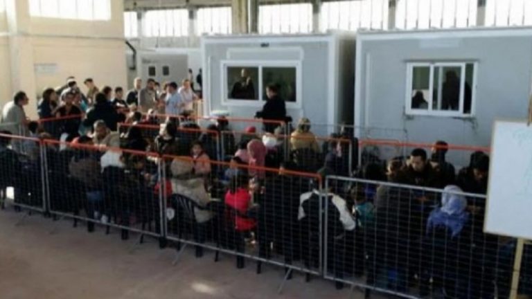 Αιματηρά επεισόδια μεταξύ προσφύγων σε Νέα Καβάλα και Ευζώνους