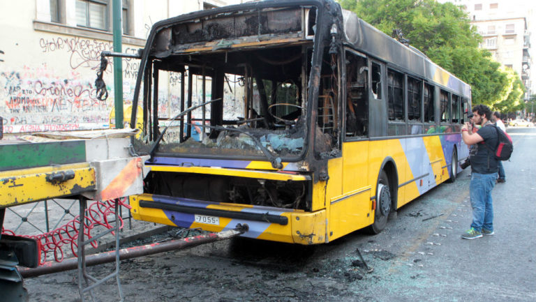 Οι φτωχοί δυσκολεύονται όλο και πιο πολύ με τις συγκοινωνίες, λέει το Ποτάμι για τα επεισόδια στο Πολυτεχνείο