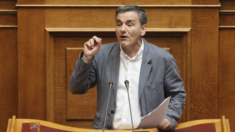 Ψηφίστηκαν και τα τελευταία προαπαιτούμενα (video)
