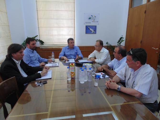 Συνάντηση Περιφερειάρχη για τα αναπτυξιακά θέματα της Κρήτης-υποδομές με το νέο Δ.Σ. του ΟΑΚ