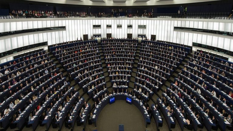 Με ασφαλιστικά δικαιώματα θέλει τα ρομπότ ψήφισμα στο Ευρωκοινοβούλιο