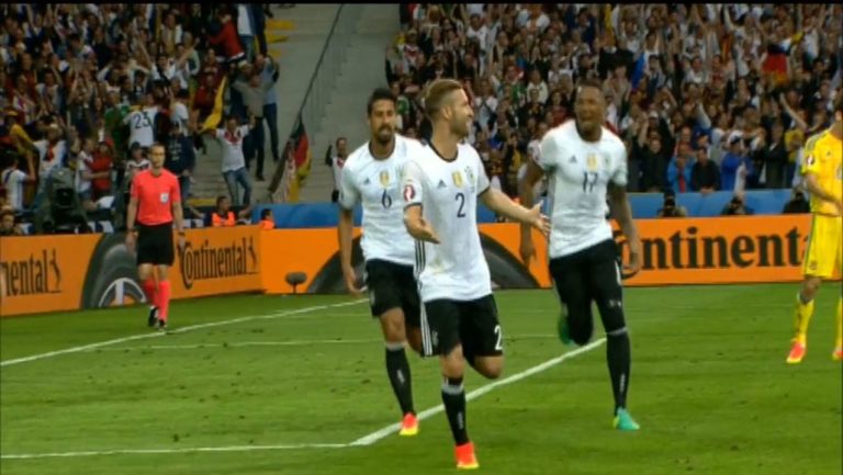 H Γερμανία υπέταξε με 2-0 την Ουκρανία (video)