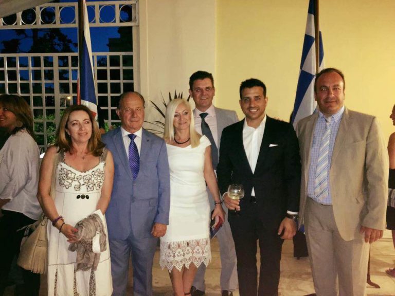 Ζάκυνθος: Στην Αγγλία για τα γενέθλια της Βασίλισσας Ελισάβετ, αντιπροσωπεία του Δήμου