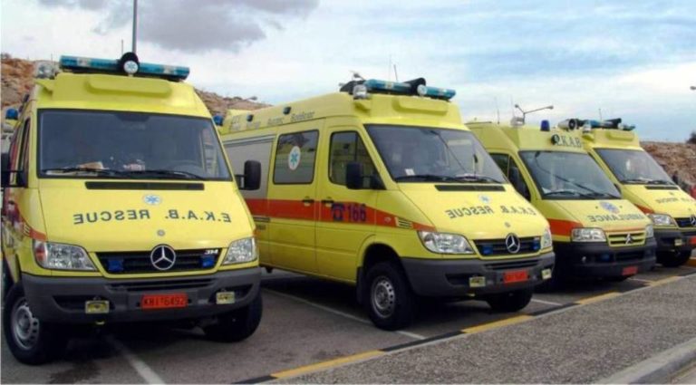 Παραλήφθηκαν τα πρώτα ασθενοφόρα