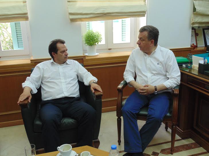 Συνάντηση στη Περιφέρεια για τα μεγάλα έργα της Κρήτης