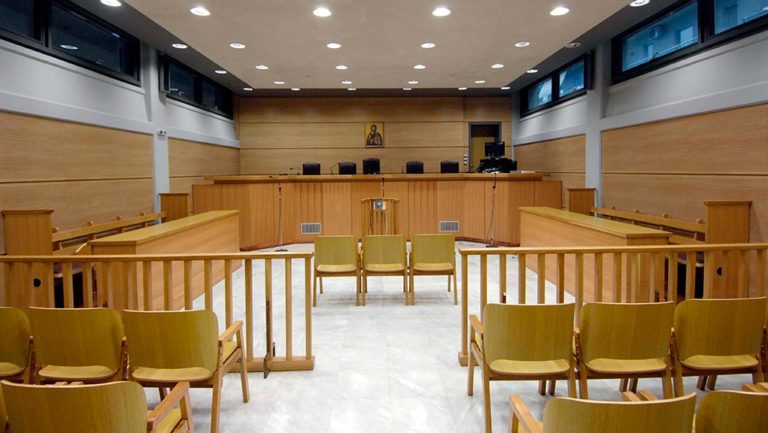 Στοχευμένο πλαίσιο αποχής από τους δικηγόρους έως 15 Σεπτεμβρίου