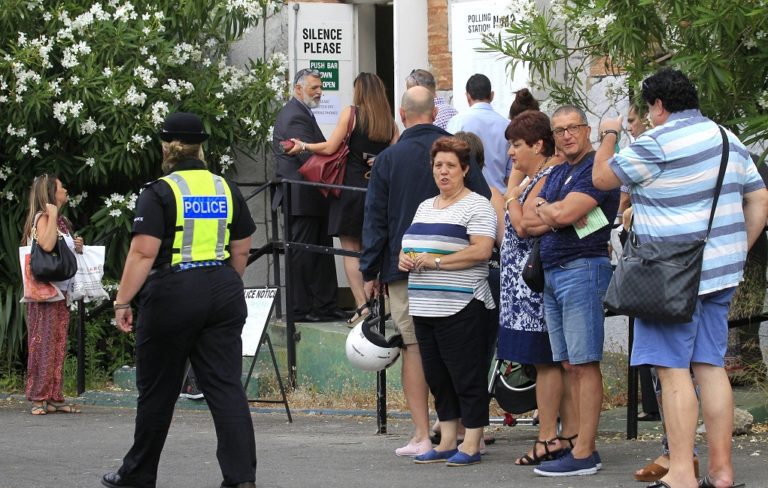 Συγκυριαρχία του Γιβραλτάρ ζητά η Ισπανία