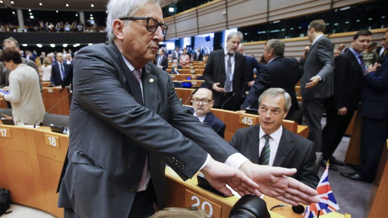 Κόντρες στο Ευρωκοινοβούλιο για το Brexit (video)