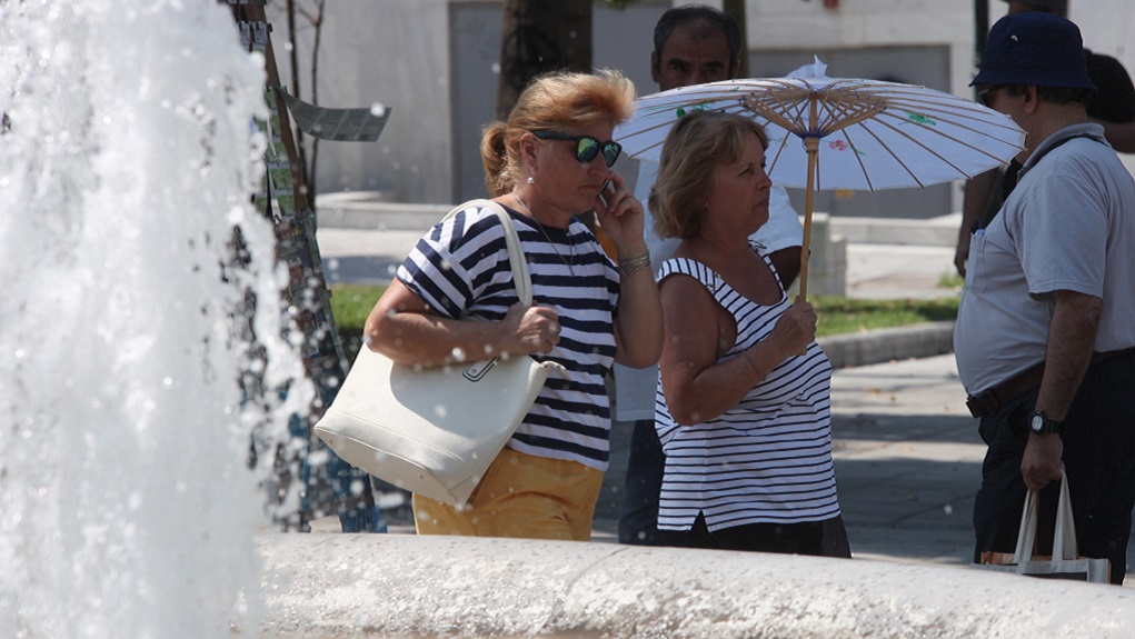 Ανοιχτές από την Παρασκευή οκτώ κλιματιζόμενες αίθουσες λόγω καύσωνα