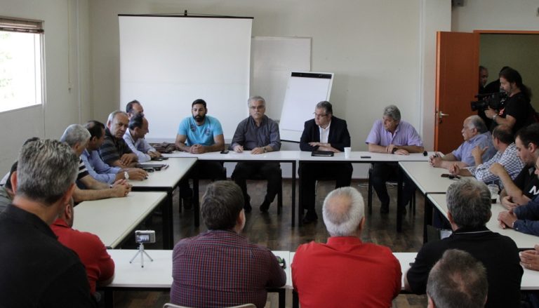 Στο αμαξοστάσιο του Ρέντη ο Δ. Κουτσούμπας