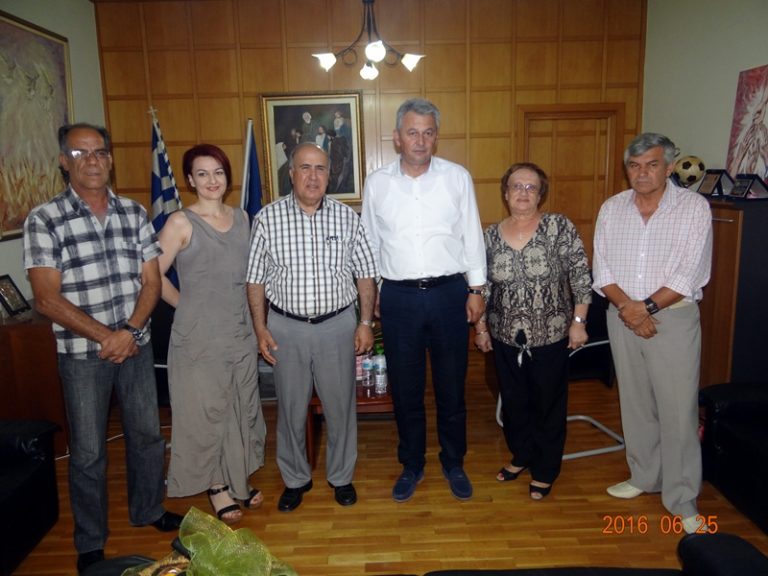 Ο Δήμαρχος Λακατάμιας Κύπρου στο δήμο Σοφάδων