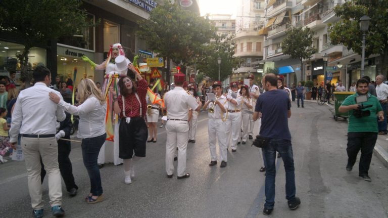 “Λευκή Νύχτα” στην Καβάλα με αυξημένη εμπορική κίνηση