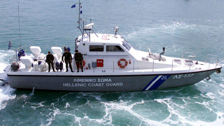Βυθίστηκε ιστιοφόρο ανατολικά της Κύθνου – Σώα όλη η οικογένεια