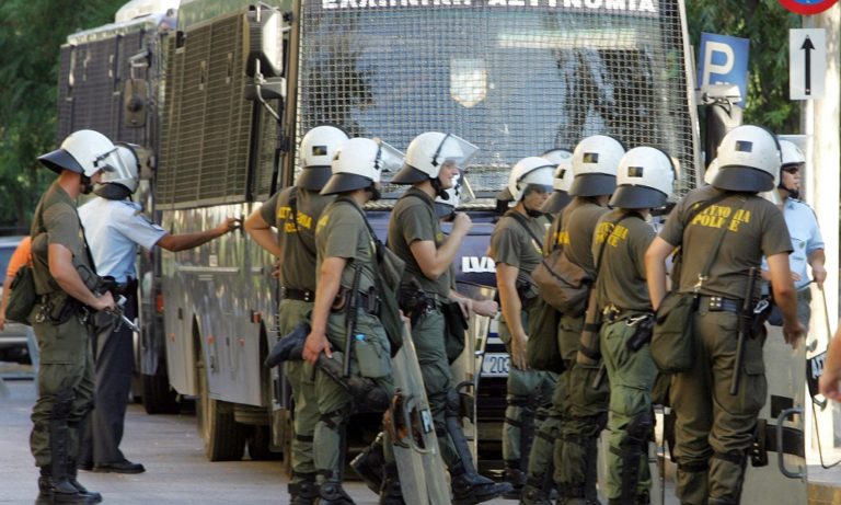 Επίθεση με μολότοφ στο Τουρκικό Προξενείο στην Θεσσαλονίκη