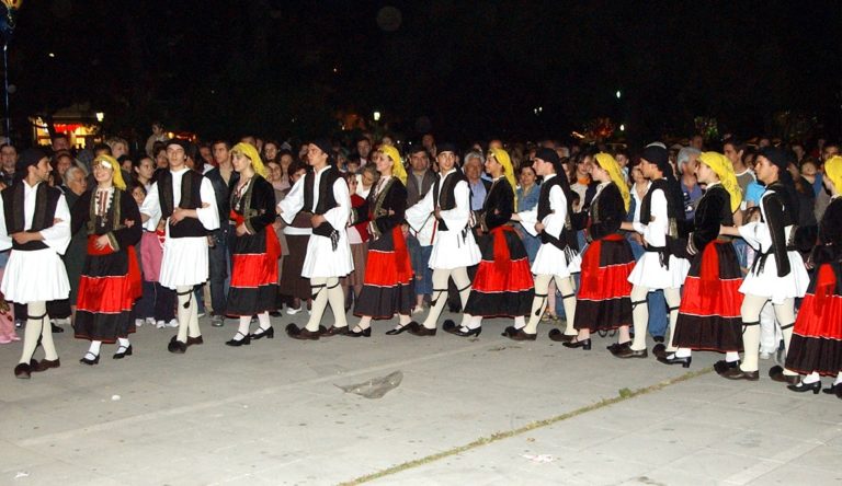 Φεστιβάλ παραδοσιακών χορών στη Νίκαια