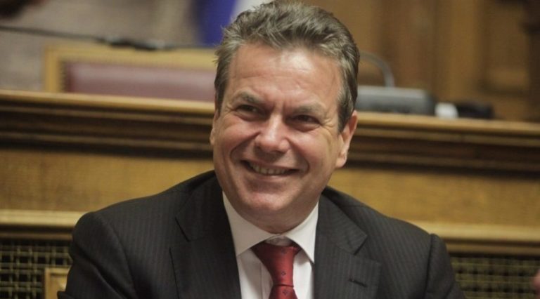 Θα υπάρξουν μέτρα για την αναπλήρωση των απωλειών από την κατάργηση του ΕΚΑΣ, δήλωσε ο Τ. Πετρόπουλος