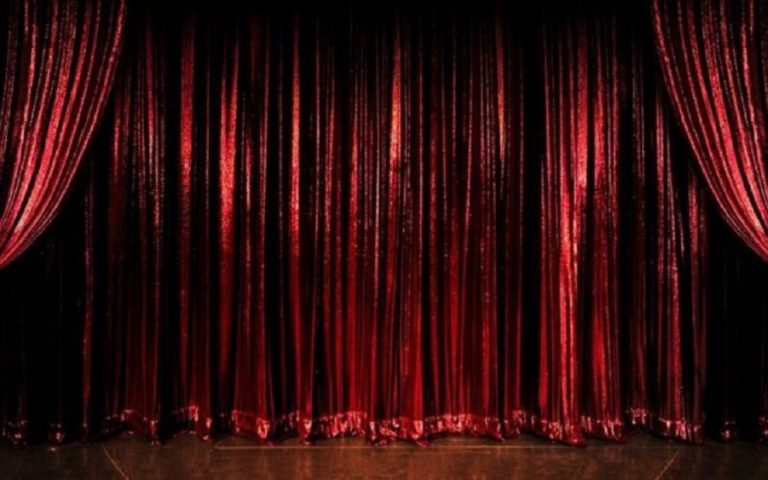 «Σας μιλάμε… Μας ακούτε;»