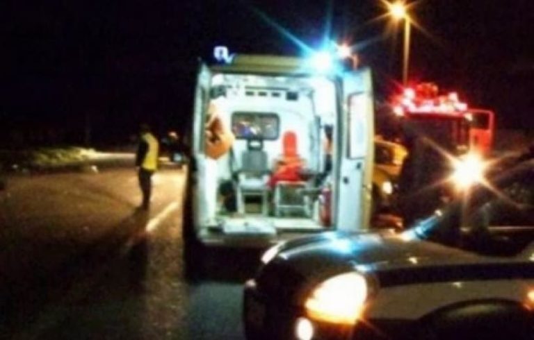 Μαγνησία: Ντεραπάρισε νταλίκα στην εθνική-Εγκλωβισμένος ο οδηγός